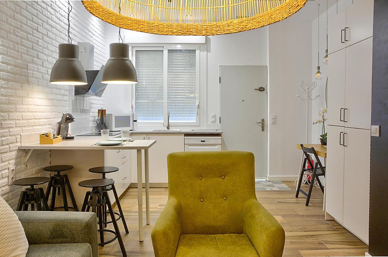 Apartsuite B&R Triana Arellano Sevilla Buitenkant foto